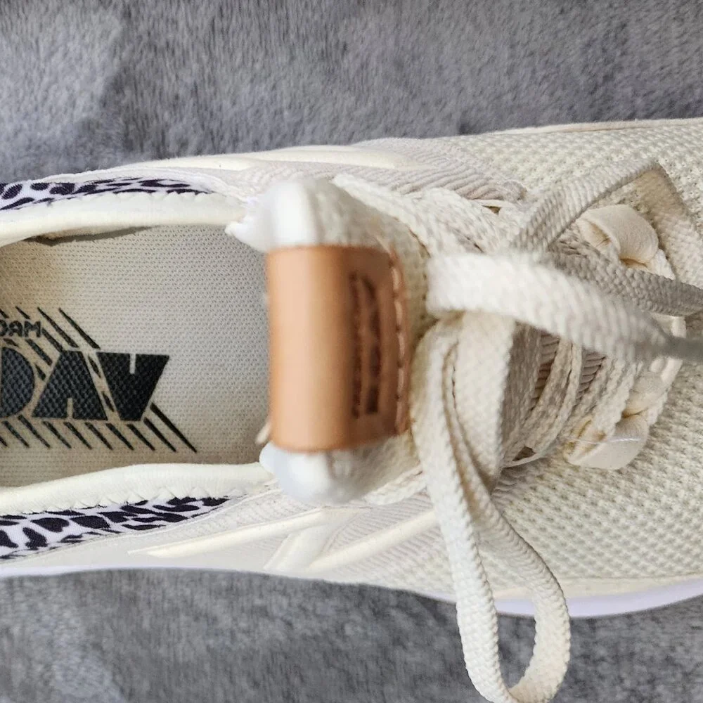 Women's New Balance Leopard Print Sneakers Size 9 - Picture 10 of 16